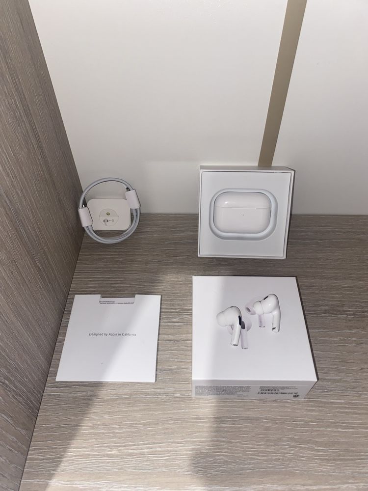 Casti Apple AirPods Pro 2