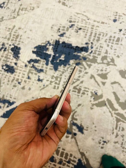 Iphone 8 64 92% aliwkan tawavormidi holati yaxwi