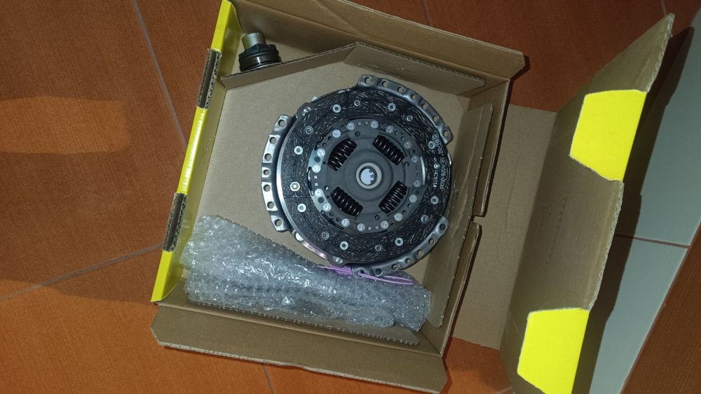 Ambreiaj nou pt 1.4 mpi 16v 75 cai