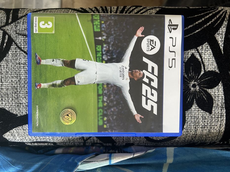 Видеоигра FC25 на платформу PS5