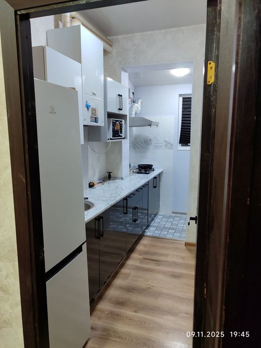 Продаётся 2 ком. Кв. 1 этаж.