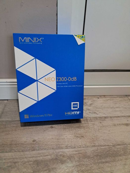Продавам компютър NEO Z300-0dB! Чисто нов