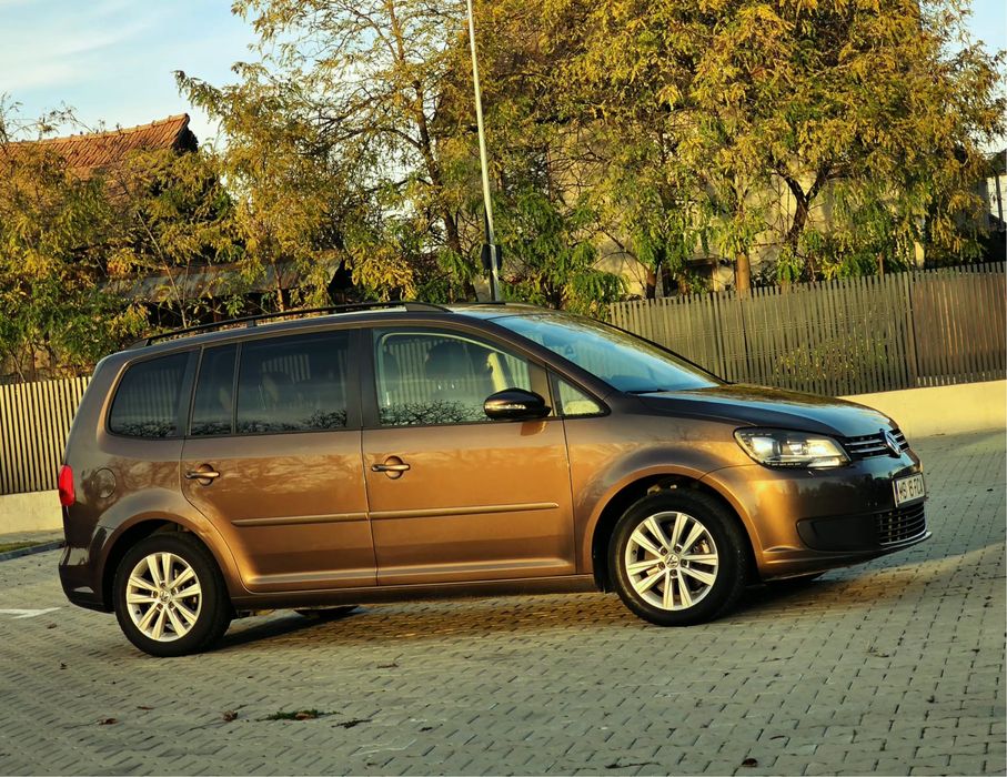 Touran / 2.0 Diesel / 140 CP / 7 locuri/ inmatriculat