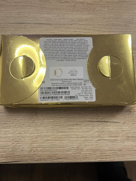 Apple Watch Ultra Gold / 49 мм / Титаниев