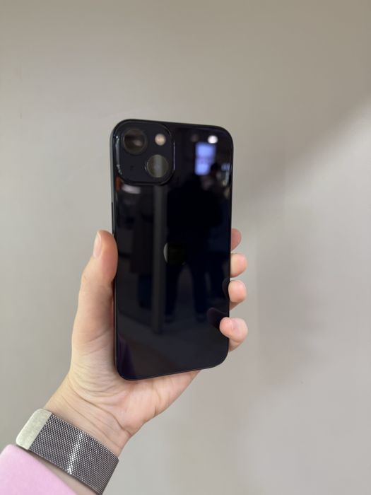 iphone 13 , 128 gb.