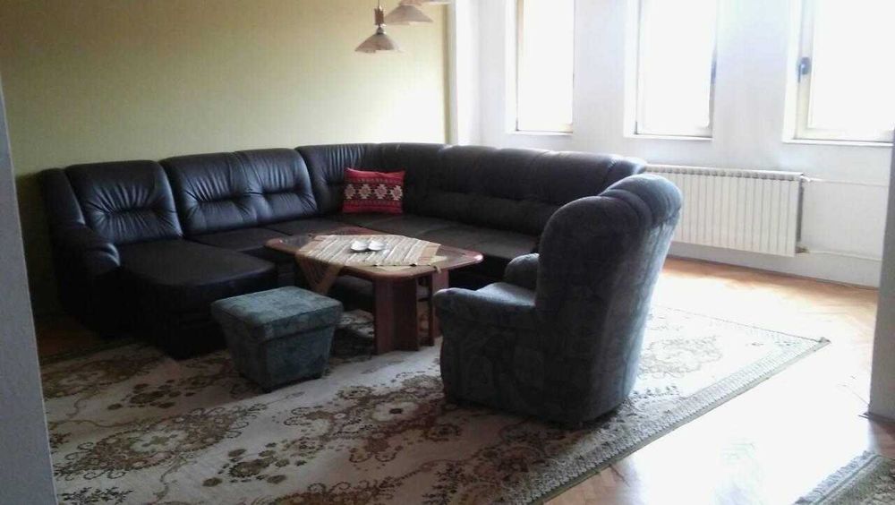 Дава се под наем Двустаен апартамент в Бургас, Изгрев - 63 кв.м за 153 € - Снимка #1