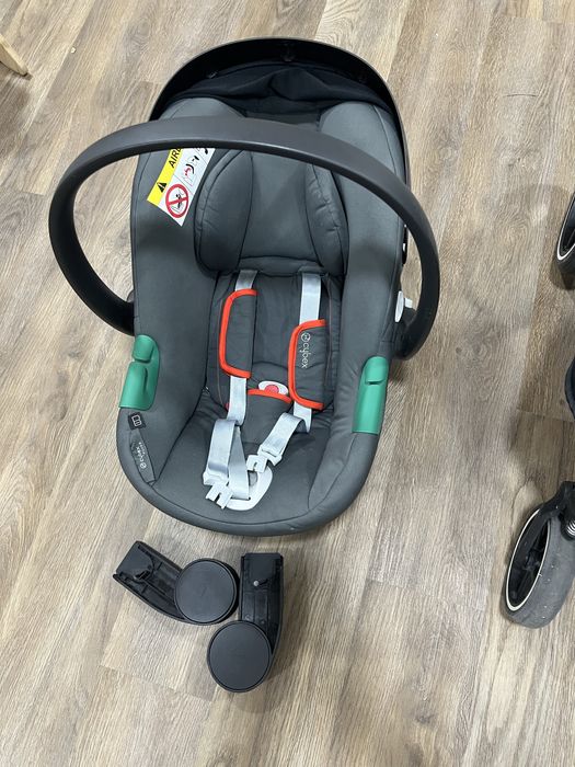 Автокресло Cybex +переходники