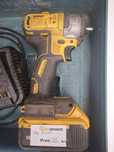 Masina de Insurubat DeWALT DCF887 -P-