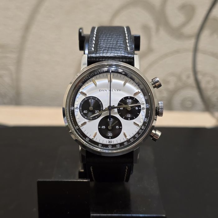 Хронограф Dan Henry 1964