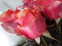 Букет роз 3D из фоамирана. Высота розы 43 см. В наличие 7 штук.