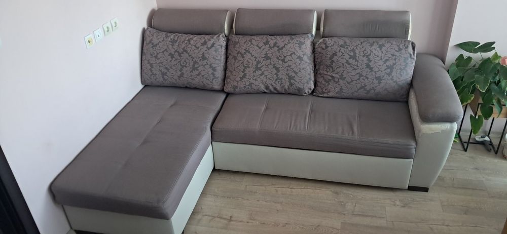 Продавам Диван употребяван