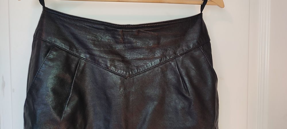 Fusta piele midi, neagră Vural Switzerland, ECHTES LEDER