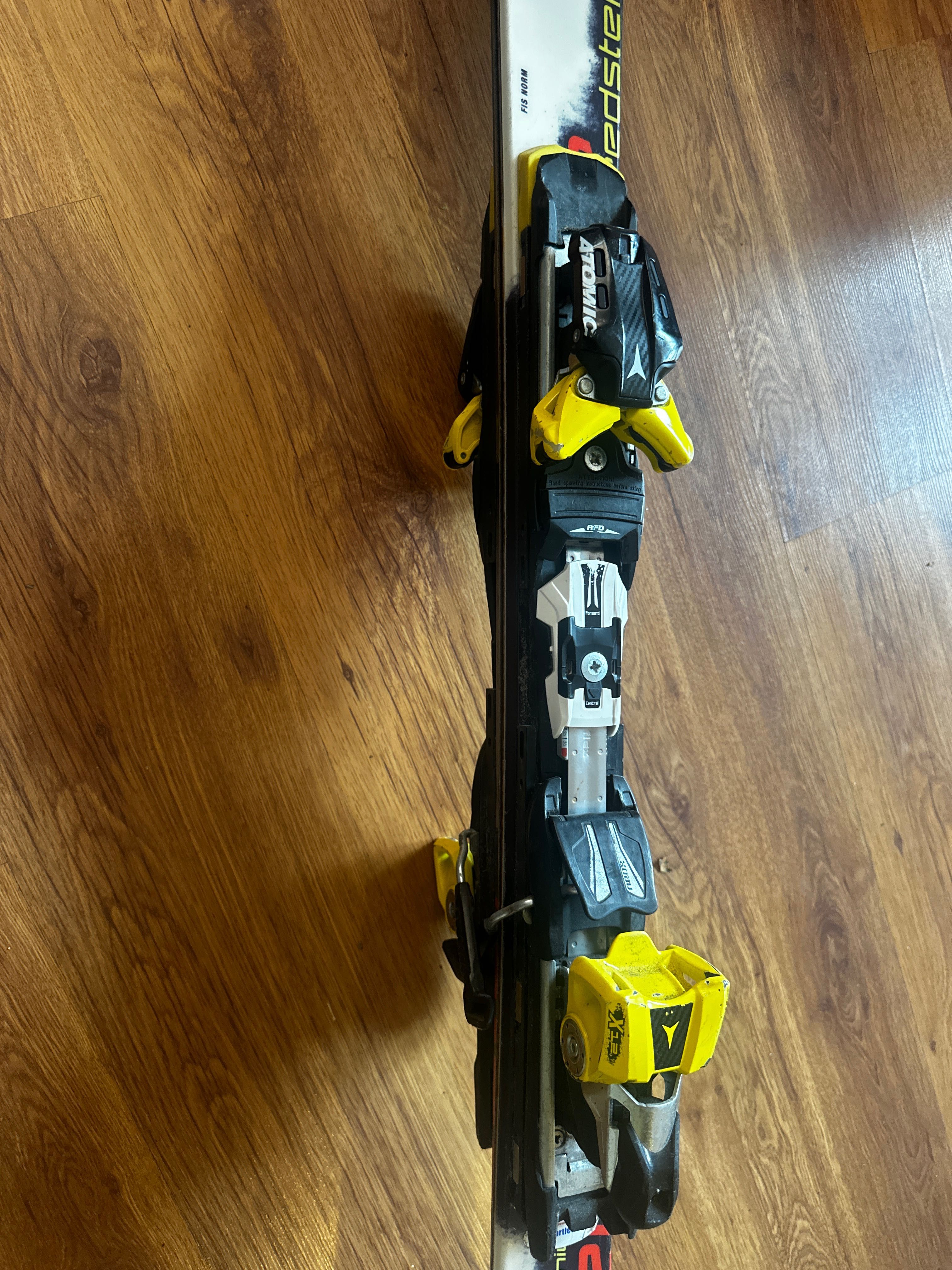 Atomic SL 145 Ски
