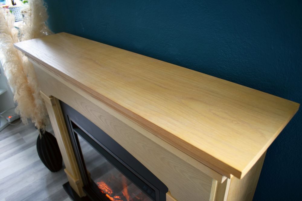 Semineu electric TAGU Helmi, cu focar electric inclus