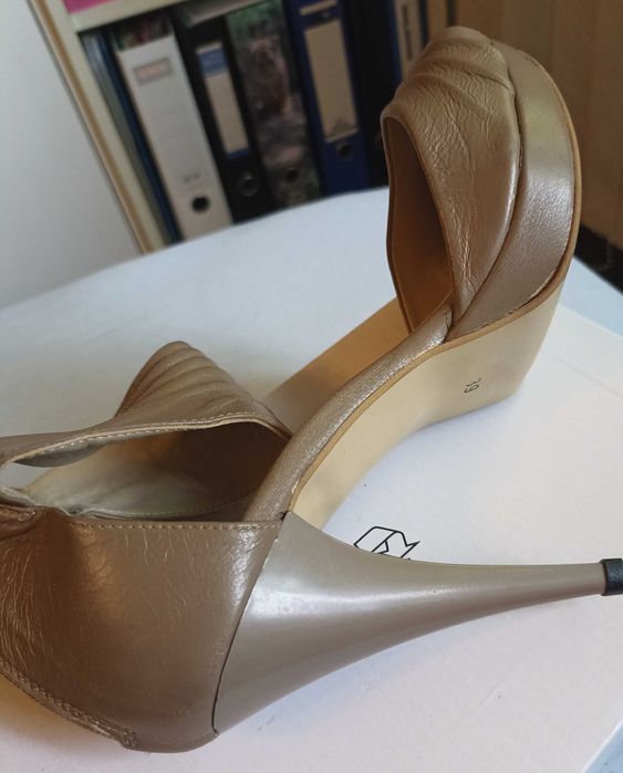 Дамски обувки на ток 39 номер