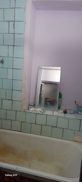 Uy sotiladi Muljal ttz bozor yonida