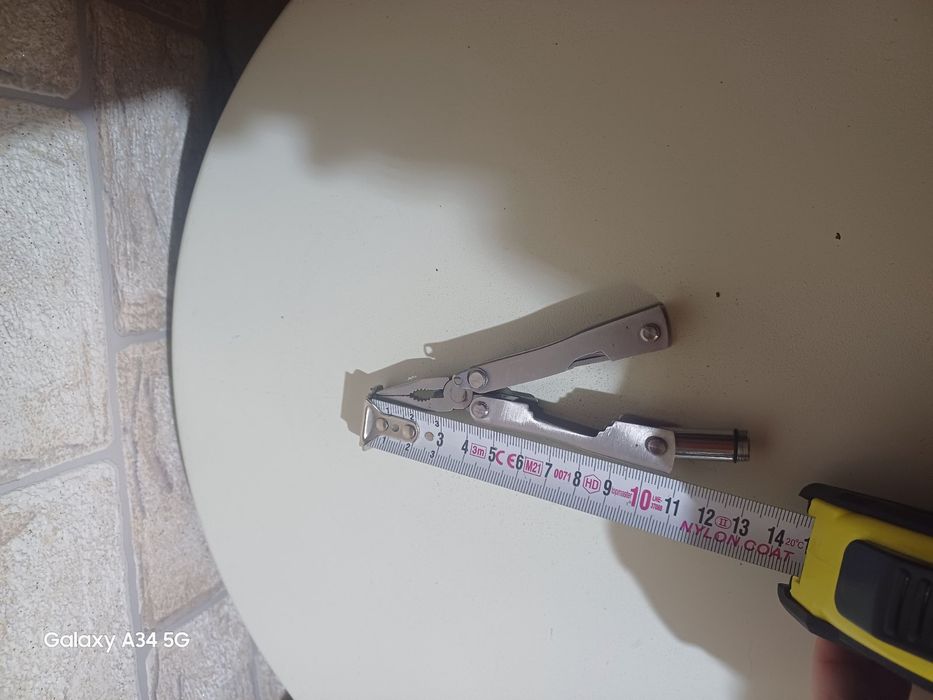 Сгъваема клеща..