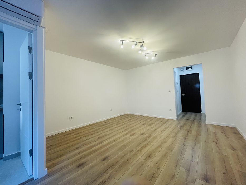 Garsoniera 30mp renovata Complet AVRIG bloc Anvelopat