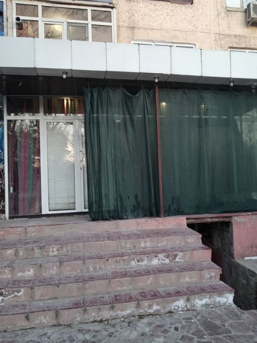 Квартира вторичный рынок на первом этаже можно использовать под офис,,