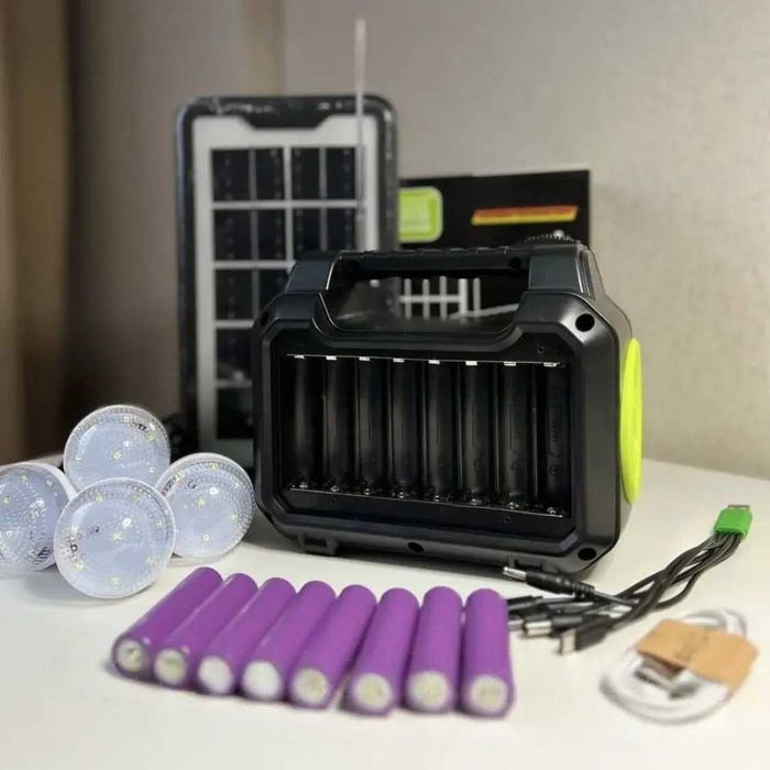 Panou solar 8 acumulatori LiIon 4 bec incarcare telefon radio mp3 blue