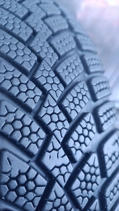 175/70/13 Continental