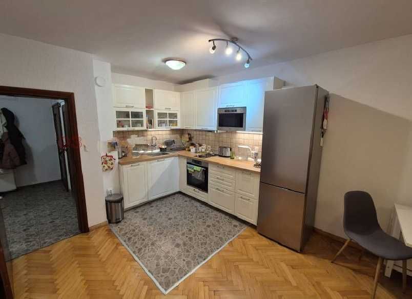 Дава се под наем Четиристаен апартамент в София, Гео Милев - 100 кв.м за 765 € - Снимка #1