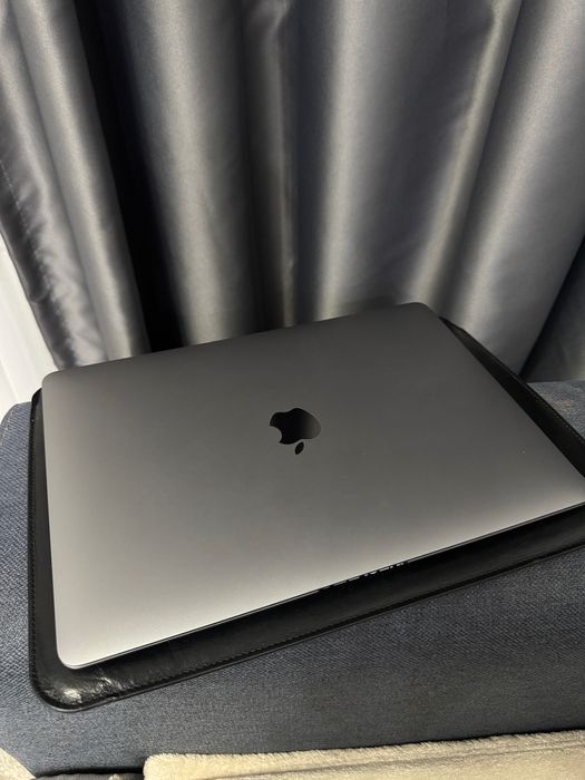 Macbook air 13, 2020 intel core i3