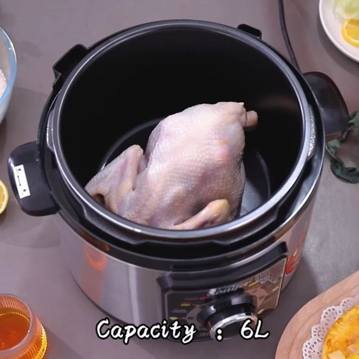 Электрическая скороварка, рисоварка, мультиварка 6л Sonifer SF-4009