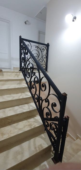 Confecții Metalice la Comandă – Porți, Garduri, Balustrade