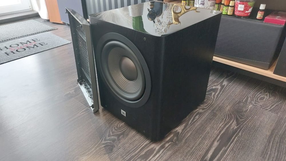 Vand subwoofer JBL SUB 250P/230 - 200W RMS