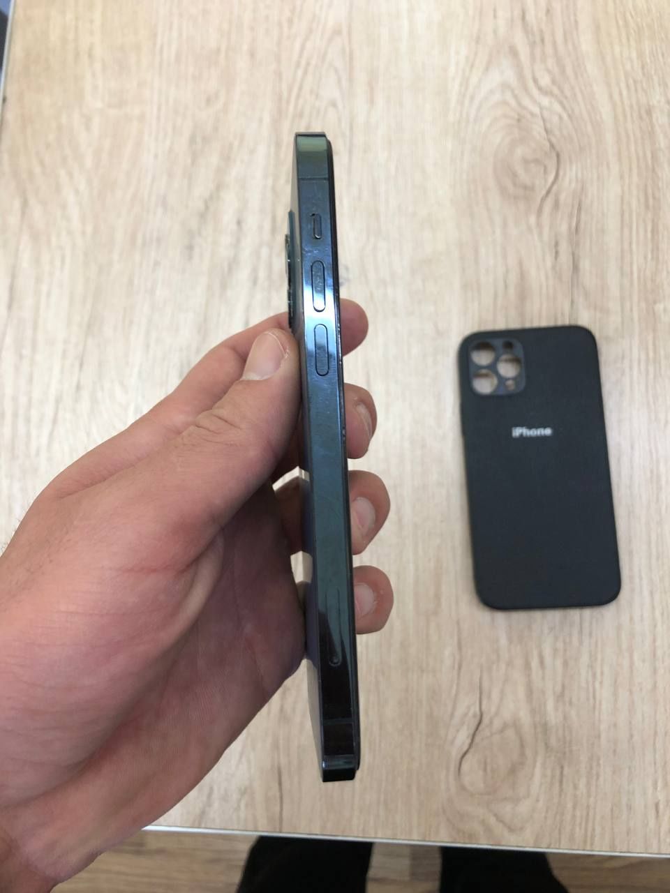 IPHONE 12pro Srochno sotiladi