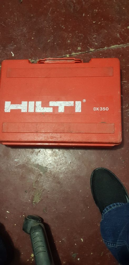 Hilti,de batut cuie