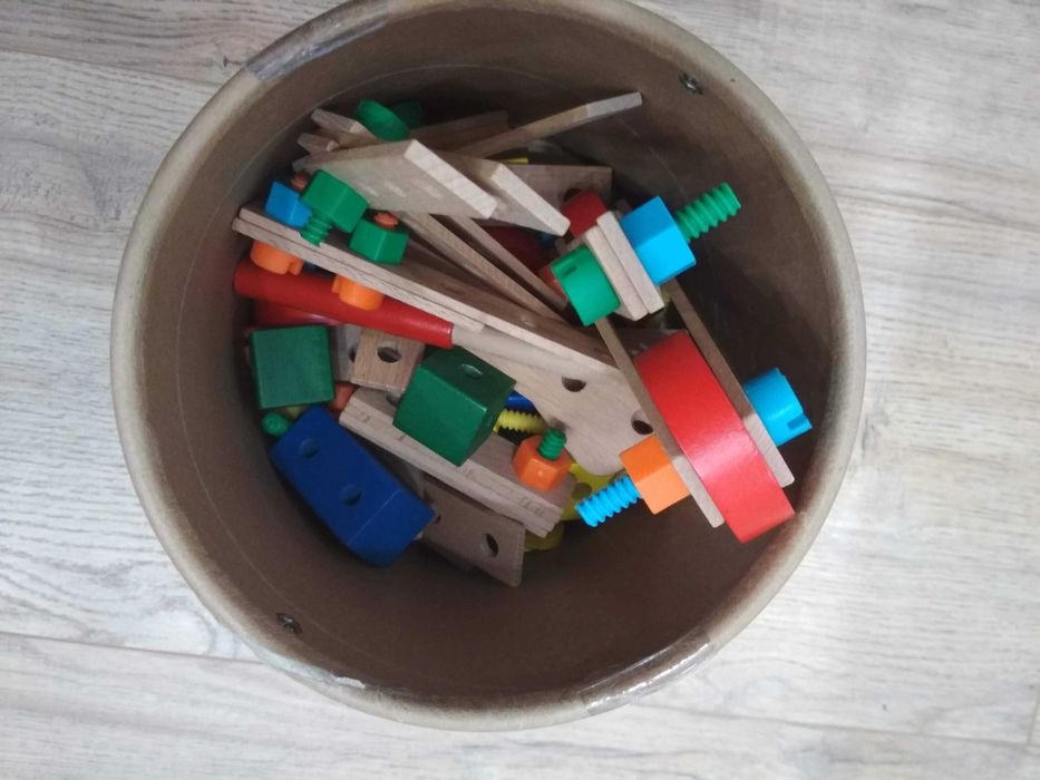 Playtive junior дървен конструктор 135 части