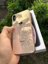 Продам iPhone XS