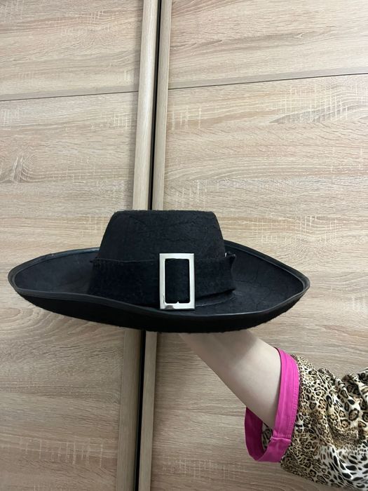 Шляпу продам Бу.в хорошем состоянии