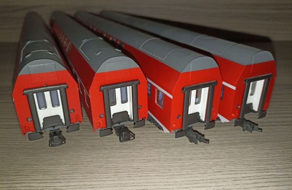 Piko vagoane de călători etajate scara H0 

Preț pe bucata 29