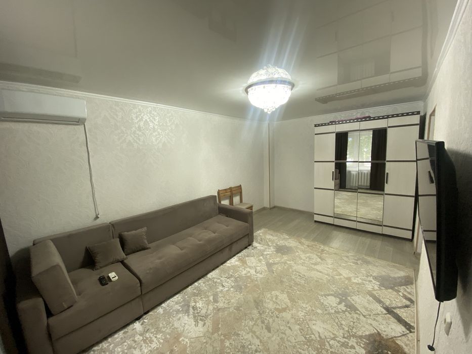 Продам квартиру на стрелке в кирпичном доме