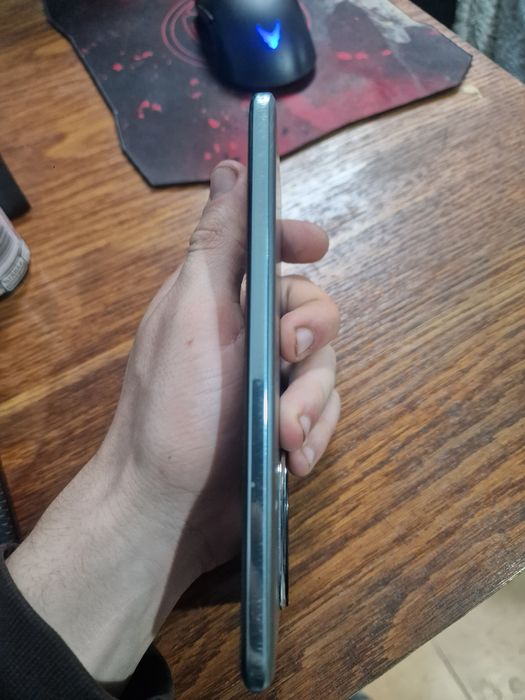 Honor 200  impecabil