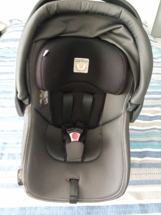Vând scaun auto copii Peg-Perego.