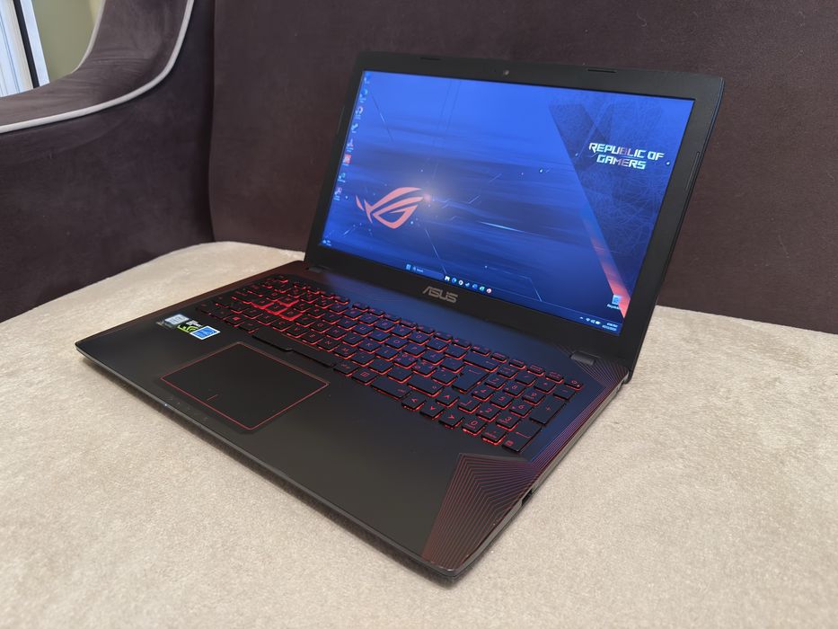 Laptop Gaming Asus ROG FX553V