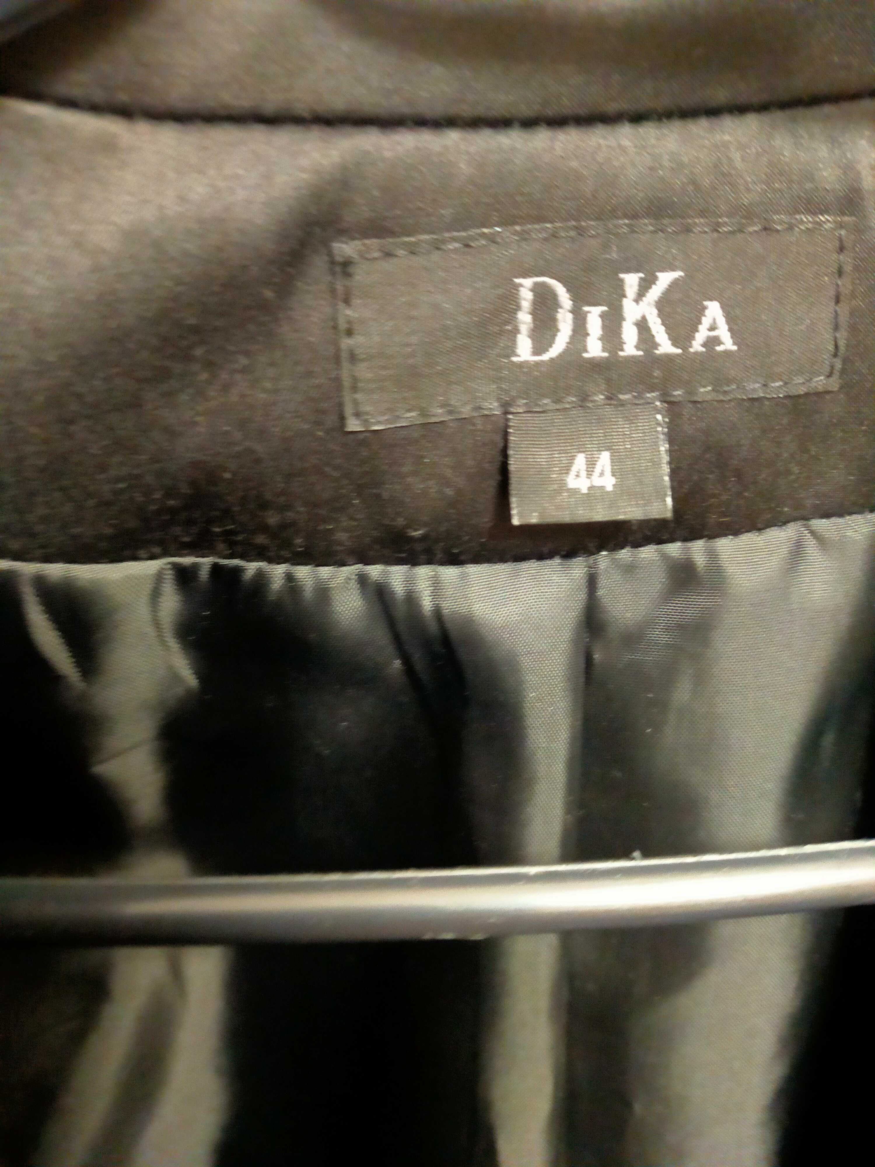 Ново Дамско сако 44 size