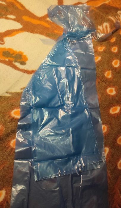 Дъждобран с качулка