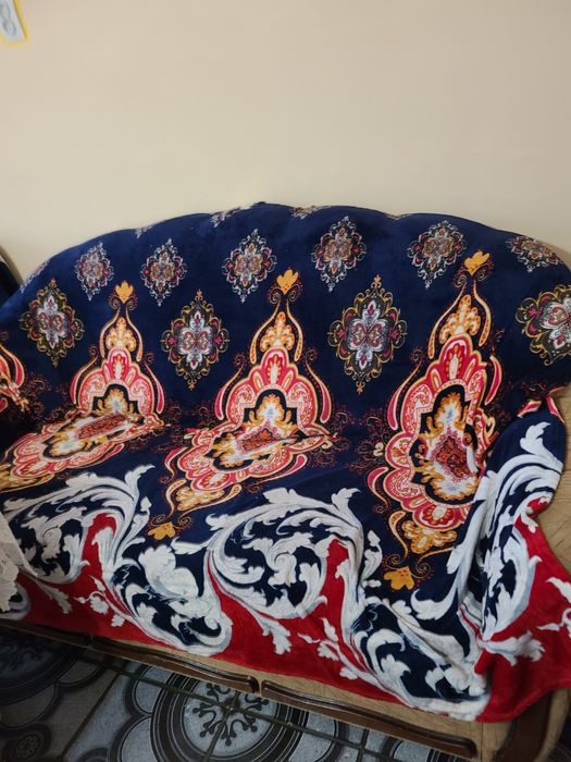 Coltare de vanzare 700 de lei de  bucata