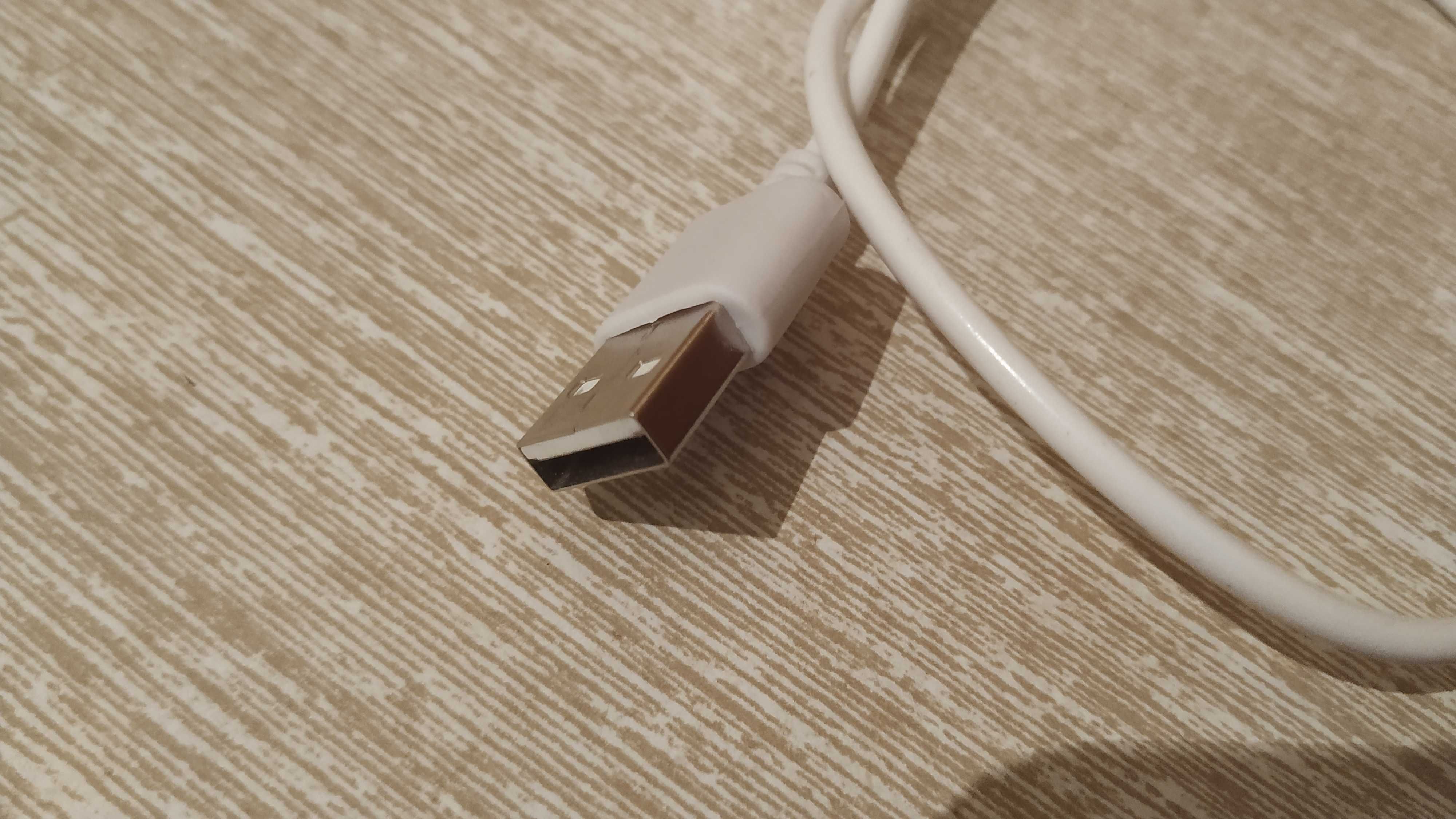 MicroUSB кабел за данни или зареждане