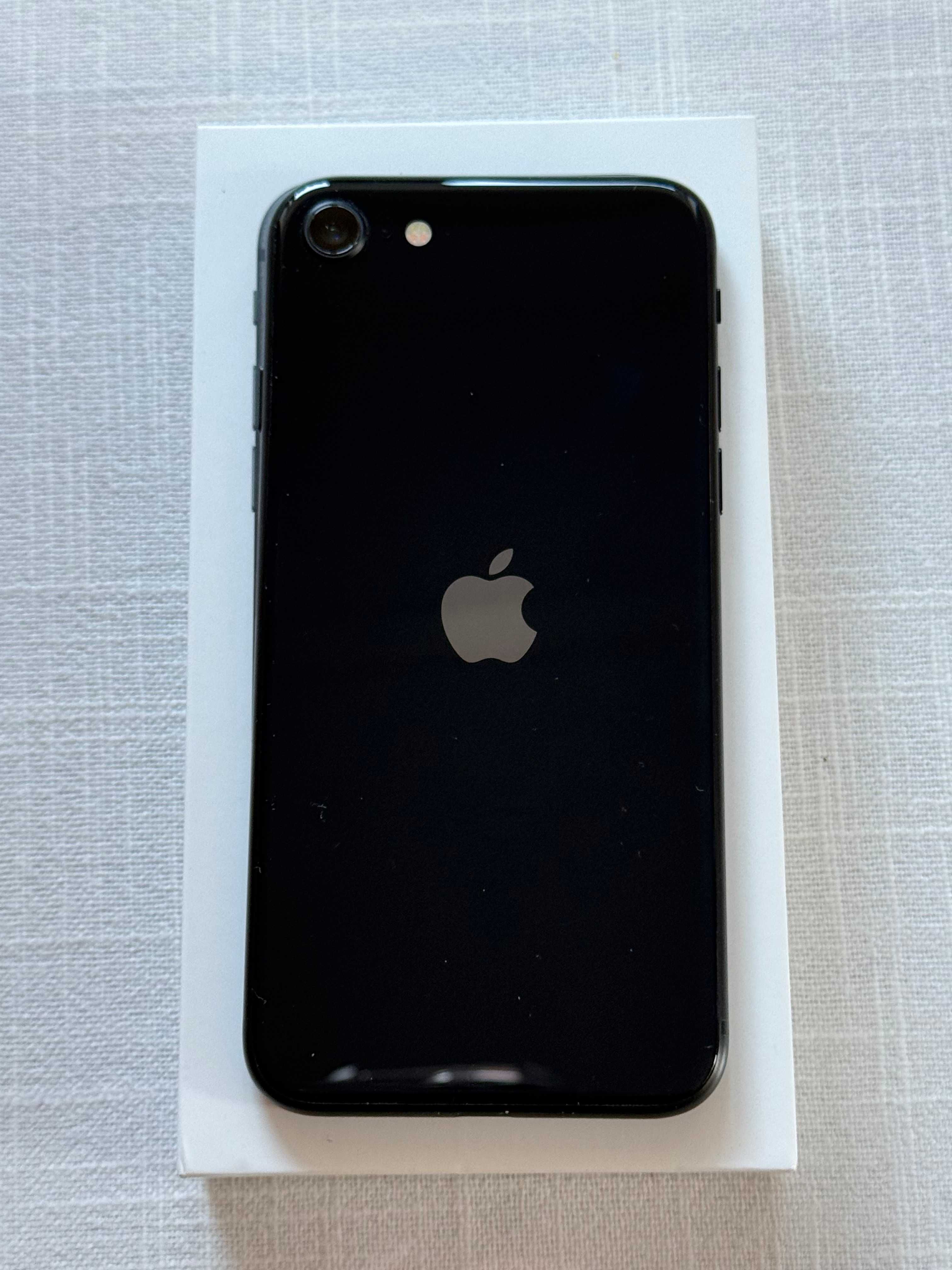 iPhone SE 2022 неразличим от нов