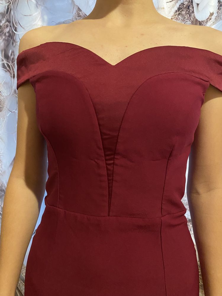 Rochie elegantă rosie