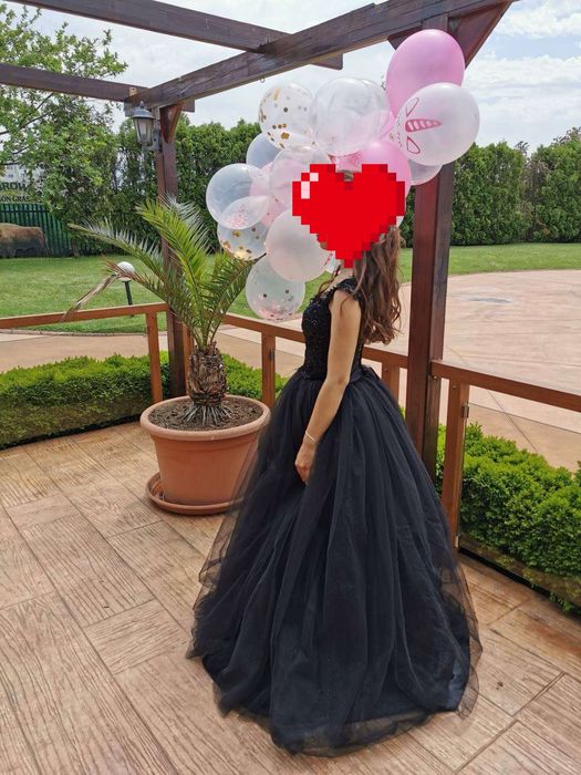 Бална рокля с обръч S размер