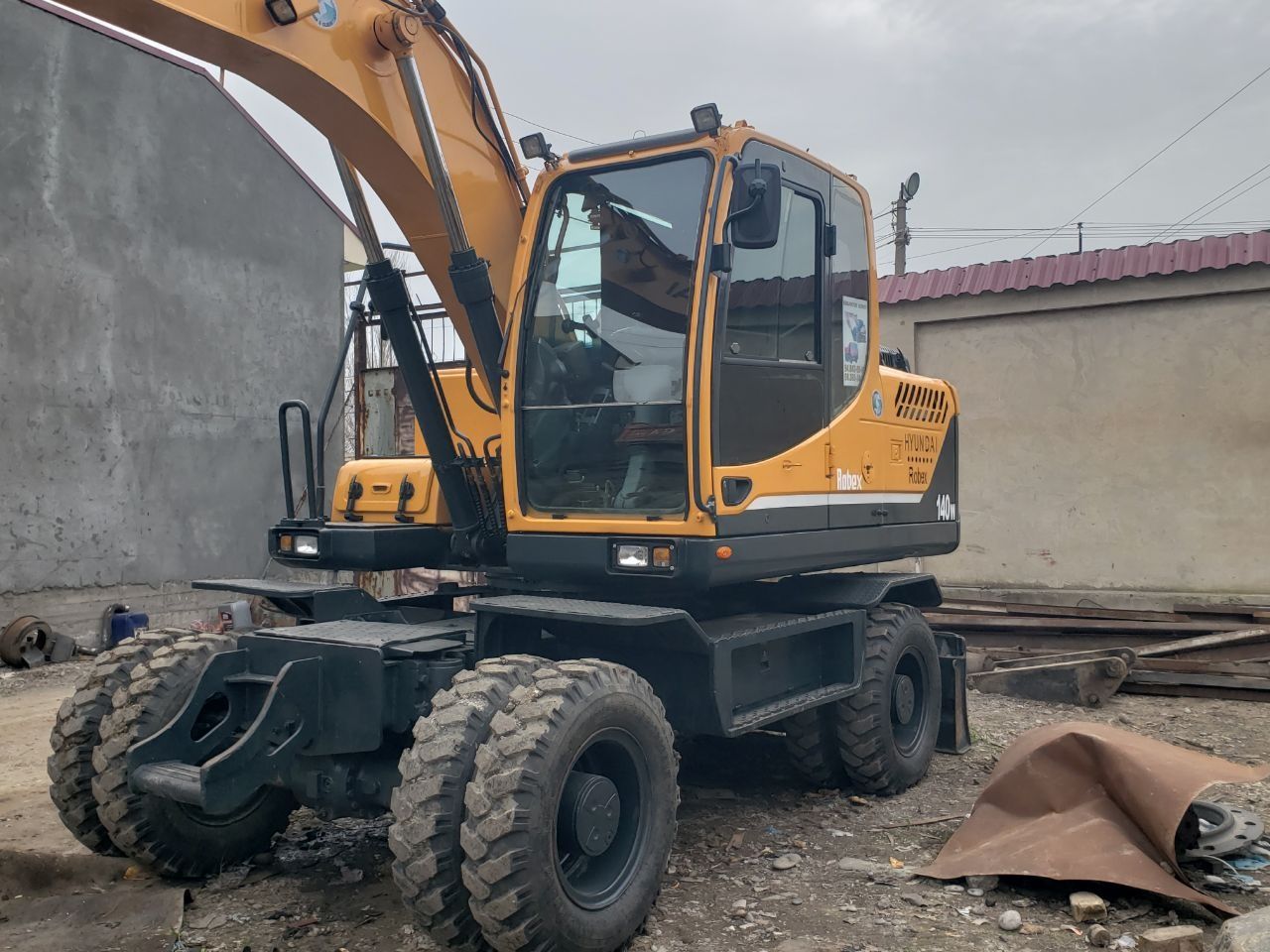 Hyundai 140 Excavator ekskavator