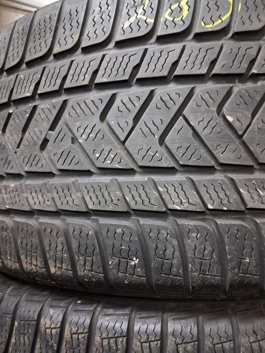 Anvelope second iarna 285 35 R20 Pirelli