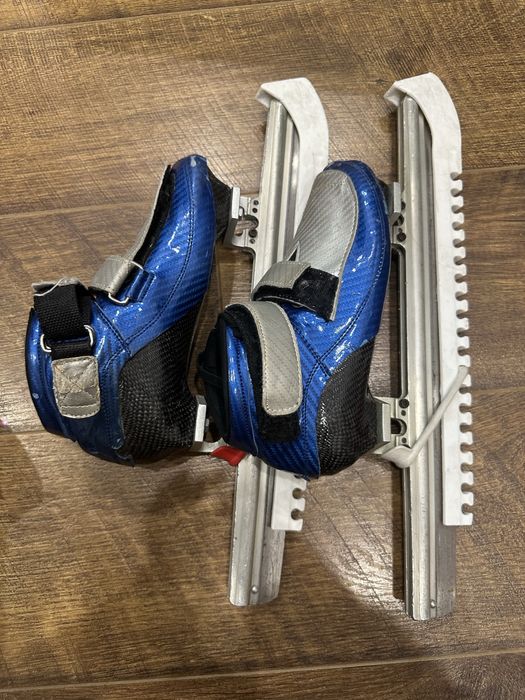 Коньки для шорт-трека